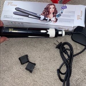New straightener NEVER USED